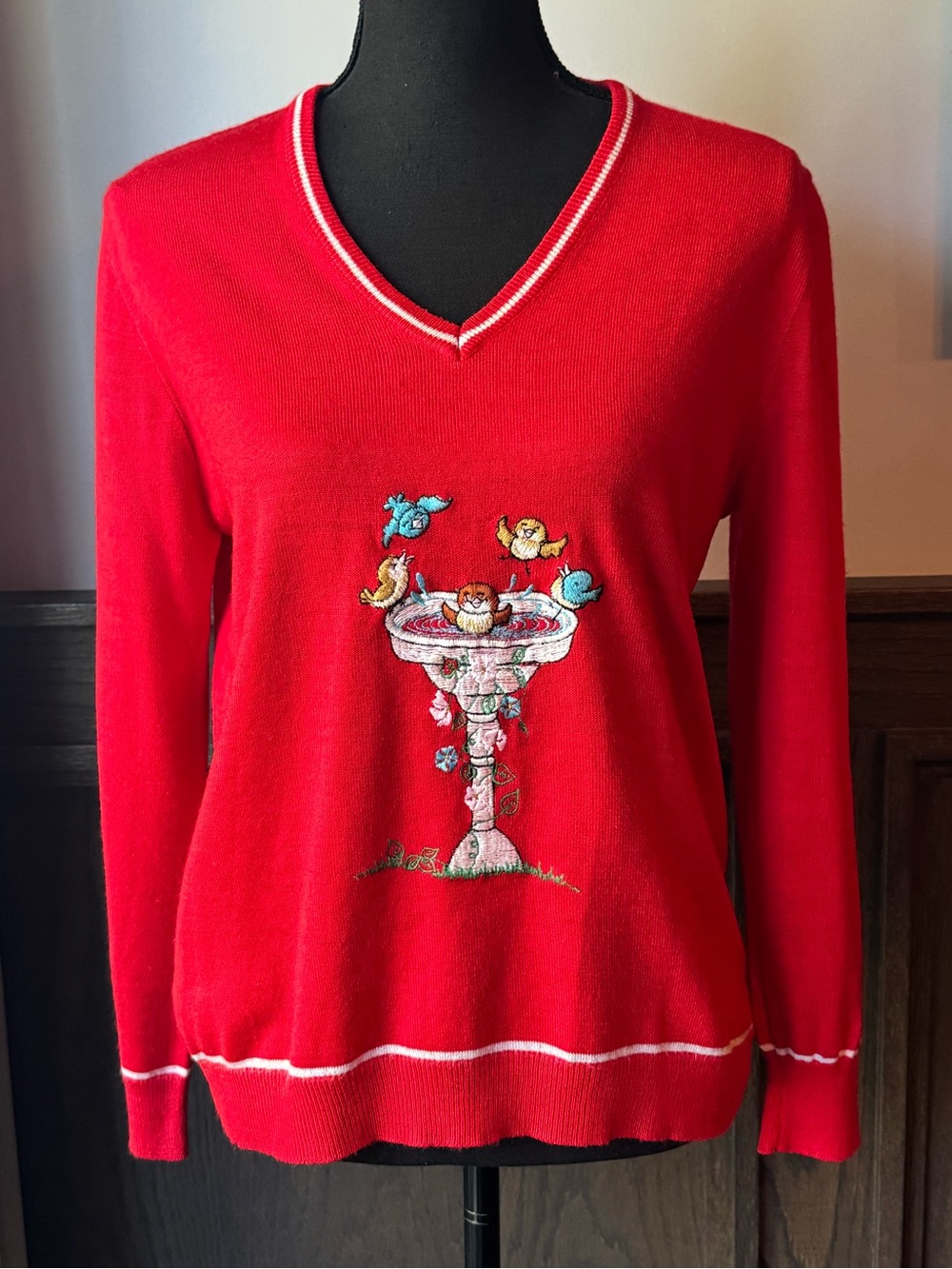 Ades of California vintage Red V-Neck Womens Sweater with Embroidered Bird